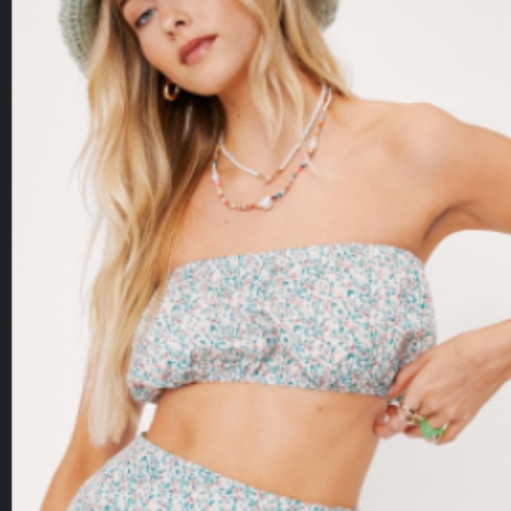 Nasty Gal floral print Ruched Bandeau Top size 4